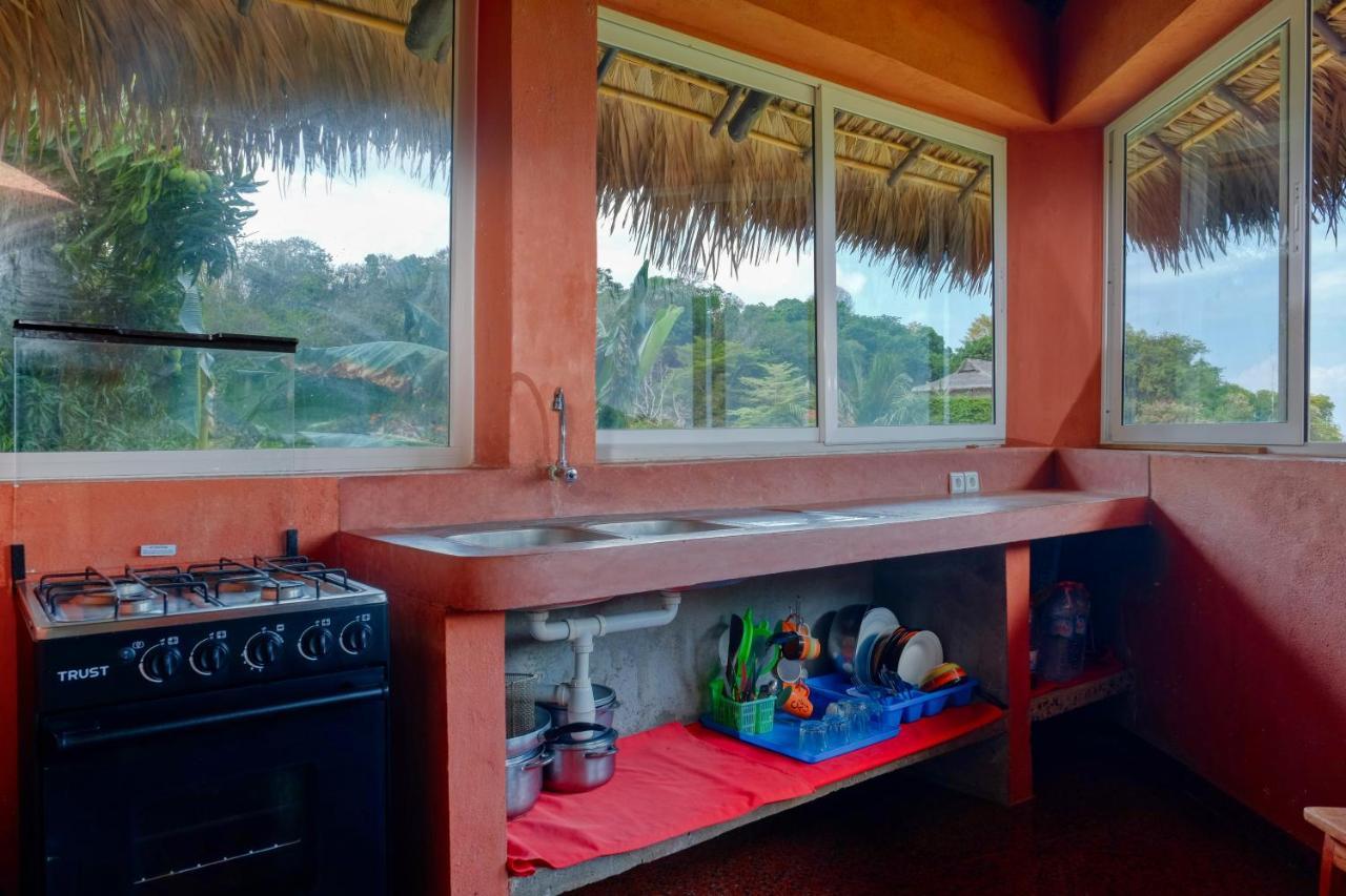 Colibri Lodge Ambatoloaka  Extérieur photo