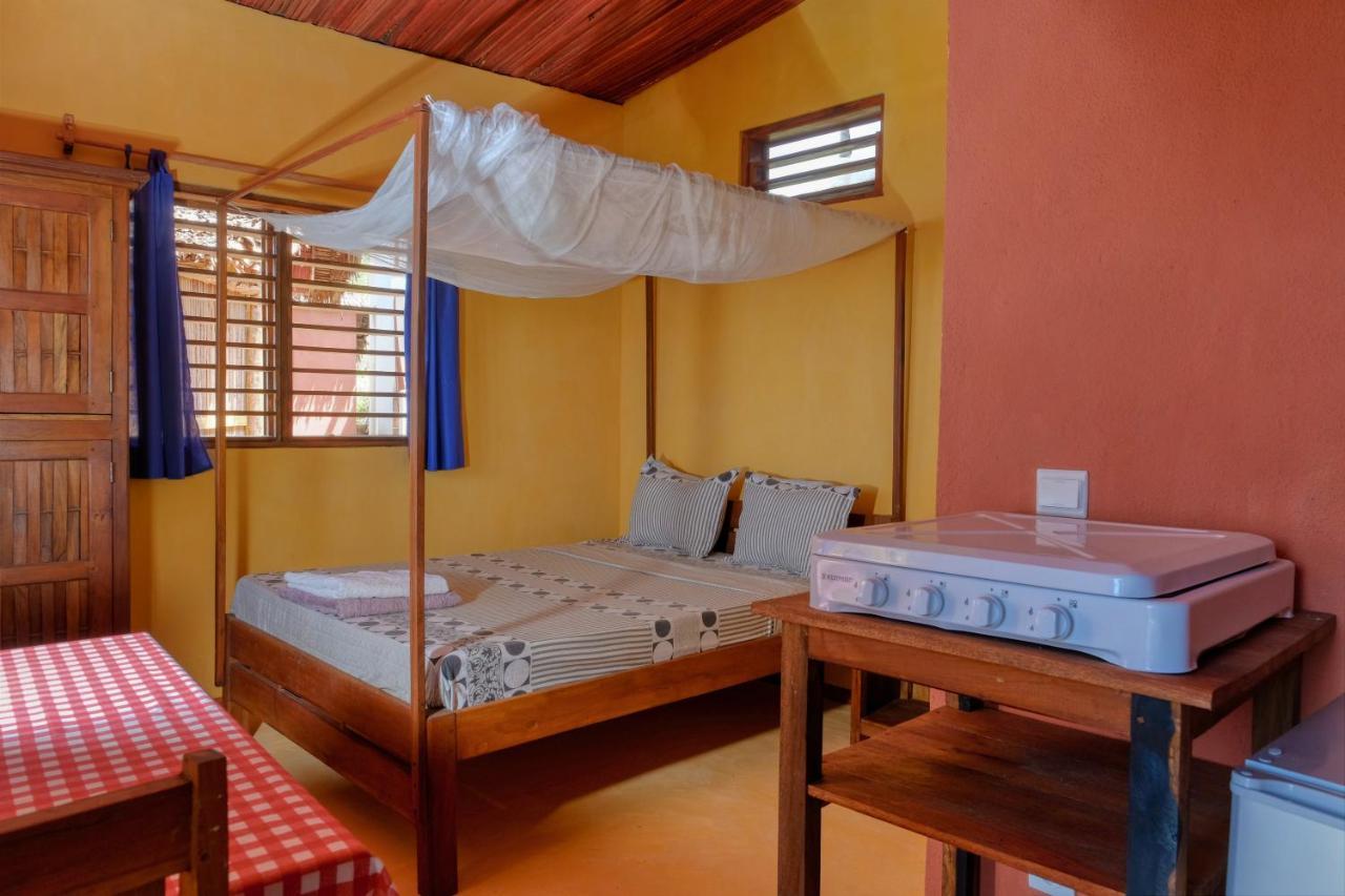 Colibri Lodge Ambatoloaka  Extérieur photo