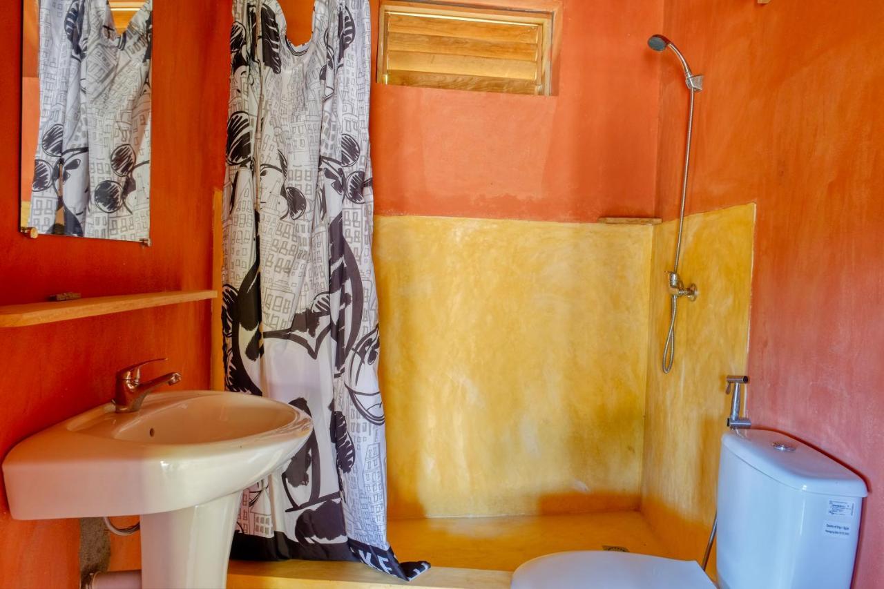 Colibri Lodge Ambatoloaka  Extérieur photo