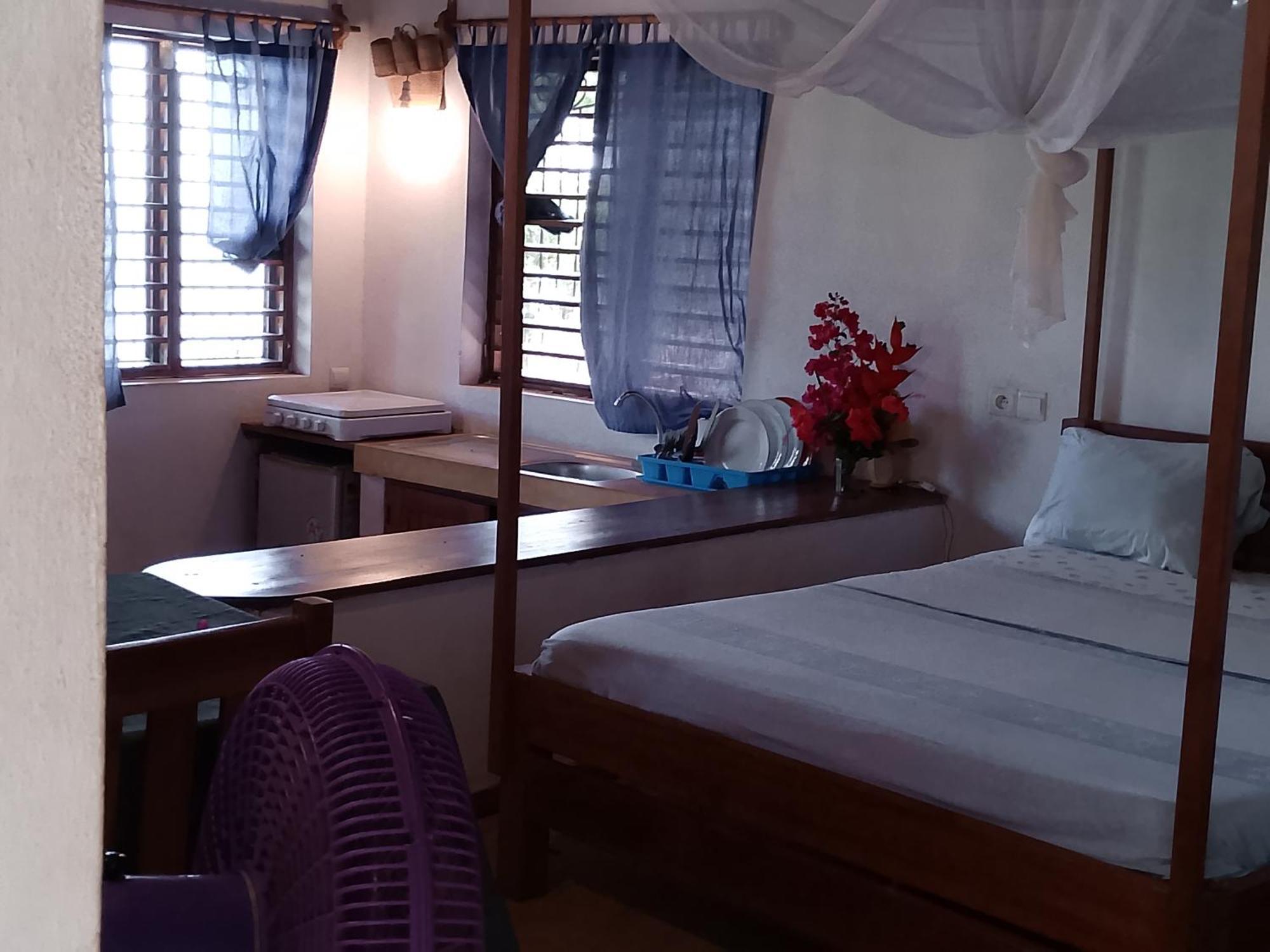 Colibri Lodge Ambatoloaka  Extérieur photo